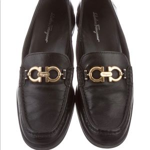 Ferragamo Gancini Round Toe Loafer